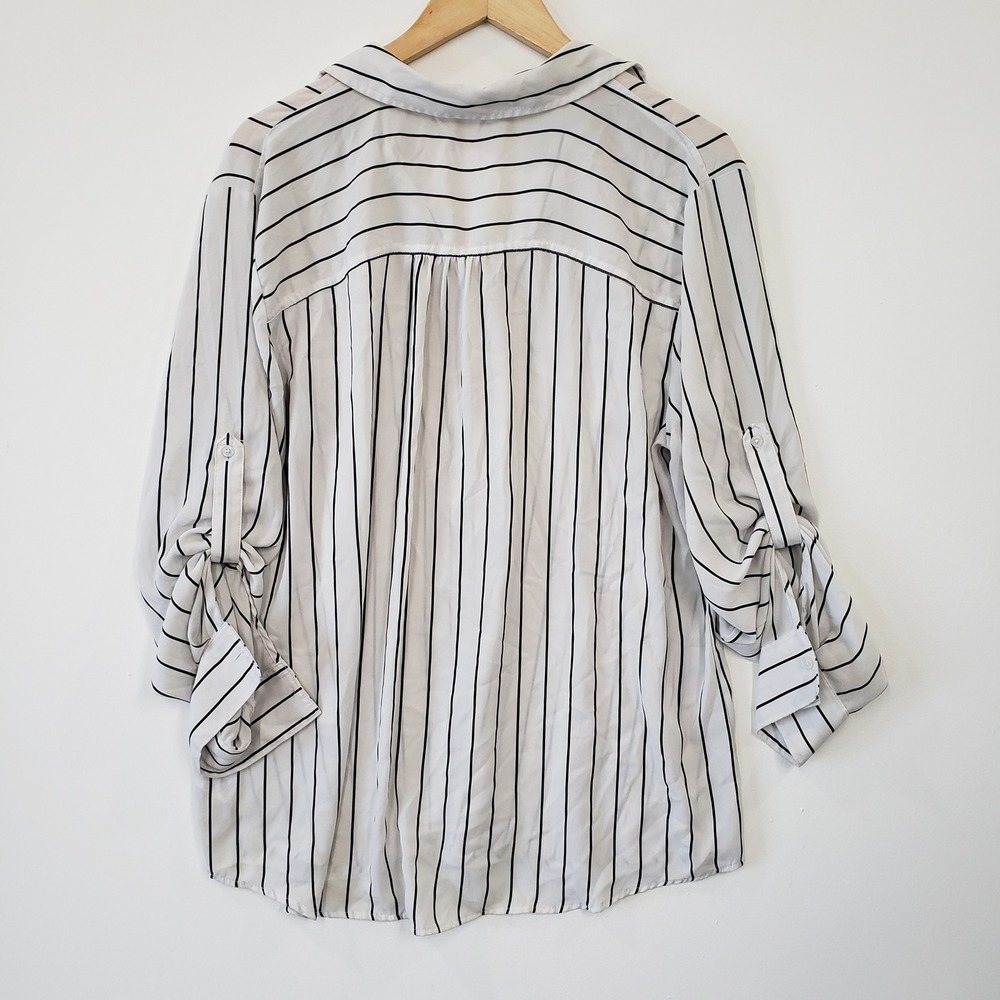 Maurices Button Down Shirt Womens XXL White Black Striped Roll Tab Sleeve Blouse - Picture 2 of 6